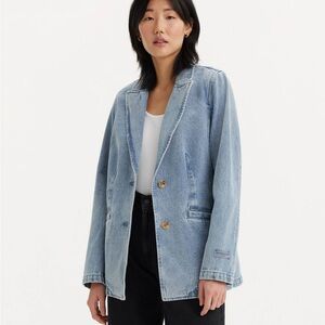 🌼LEVI’S🌼 Light Wash Denim Blazer, Size S